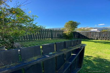 Photo of property in 9 Toporoa View, Ascot Park, Porirua, 5024