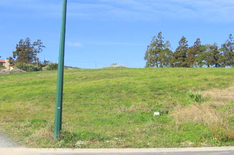 Photo of property in 17 Penwood Close, East Tamaki Heights, Auckland, 2016