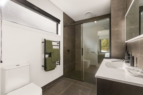 Photo of property in 1 Kamana Rise, Wanaka, 9382