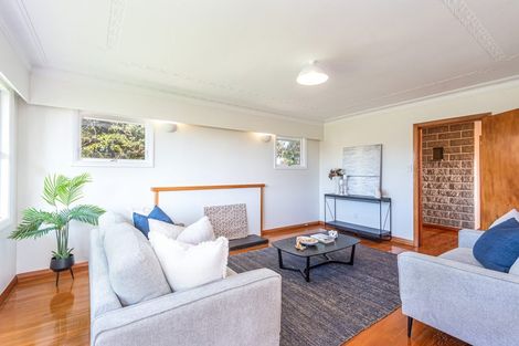 Photo of property in 17 Moyna Avenue, Dallington, Christchurch, 8061