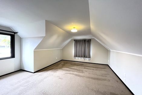 Photo of property in 16 Baltimore Place, Forrest Hill, Auckland, 0620
