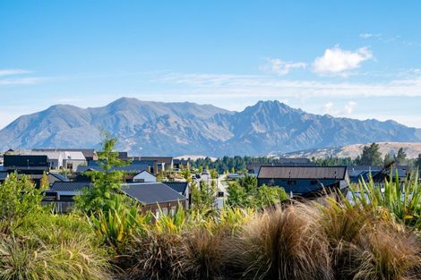 Photo of property in 38 Mount Nicholas Avenue, Wanaka, 9305