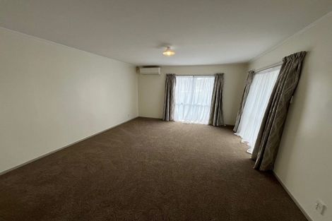 Photo of property in 220 Waitemata Drive, Ranui, Auckland, 0612