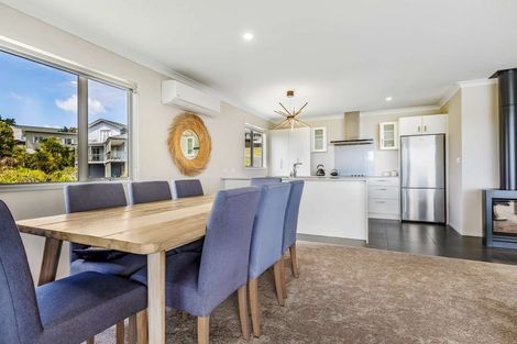 Photo of property in 16 Midgard Road, Coopers Beach, 0420