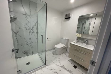 Photo of property in 11/22 Yeovil Road, Te Atatu Peninsula, Auckland, 0610