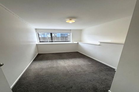 Photo of property in 20 Pahi Place, West Harbour, Auckland, 0618