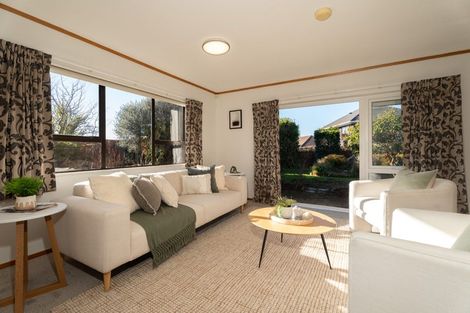 Photo of property in 8 Maywood Grove, Churton Park, Wellington, 6037