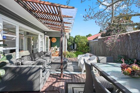 Photo of property in 11 Masons Avenue, Hamilton East, Hamilton, 3216