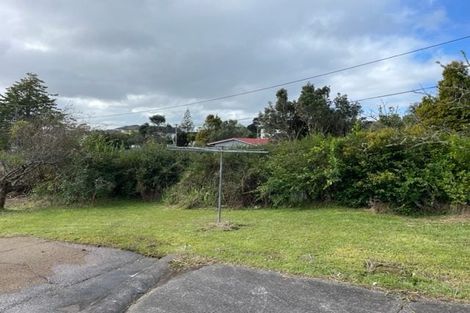 Photo of property in 22 Cliff View Drive, Green Bay, Auckland, 0604