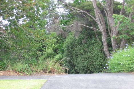 Photo of property in 23 Beach Haven Road, Beach Haven, Auckland, 0626