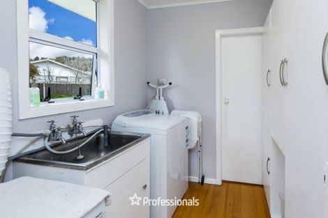 Photo of property in 25 Totara Park Road, Clouston Park, Upper Hutt, 5018