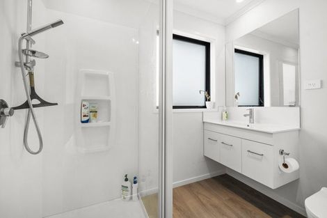 Photo of property in 1a Lee Road, Hannahs Bay, Rotorua, 3010