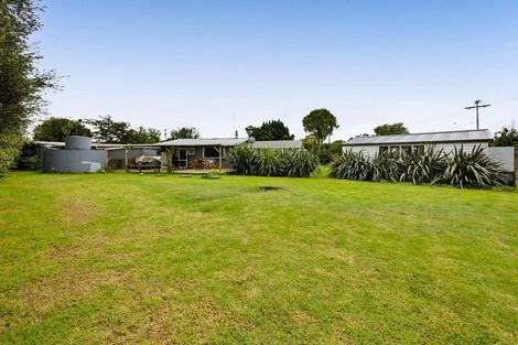 Photo of property in 2 Wood Street, Kakaramea, Patea, 4598