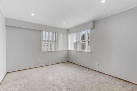 Photo of property in 27 Prangley Avenue, Mangere, Auckland, 2022