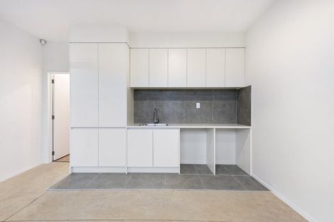 Photo of property in 81 Wickman Way, Mangere East, Auckland, 2024