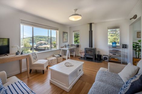 Photo of property in 7 Watson Street, Akaroa, 7520