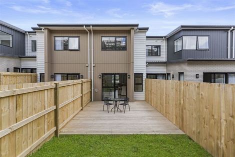 Photo of property in 42 Paina Crescent, Massey, Auckland, 0614