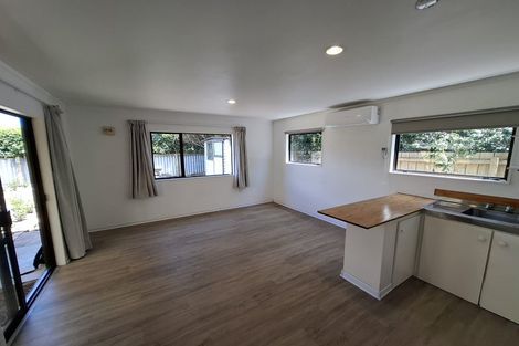 Photo of property in 7 Sullivan Avenue, Mangere Bridge, Auckland, 2022