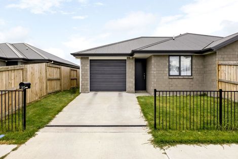 Photo of property in 2u3 Masefield Drive, Enderley, Hamilton, 3214