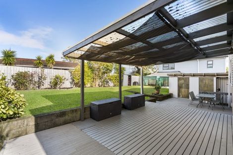 Photo of property in 46 Cardiff Road, Pakuranga, Auckland, 2010