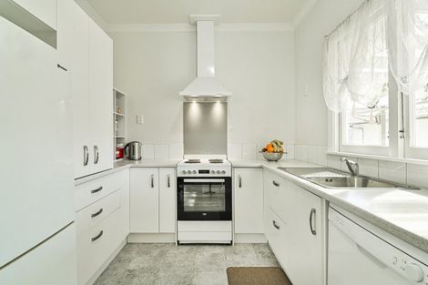 Photo of property in 407 Burnett Street, Mahora, Hastings, 4120