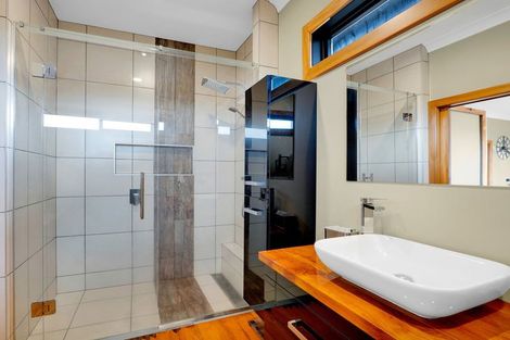 Photo of property in 138 Ngamotu Road, Spotswood, New Plymouth, 4310