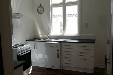 Photo of property in 5 Brown Street, Mount Cook, Wellington, 6021