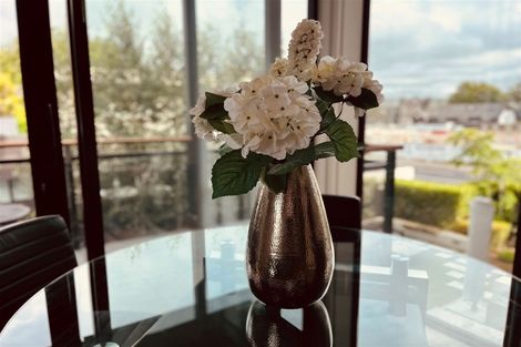 Photo of property in 50 Kilmore Street, Christchurch Central, Christchurch, 8013