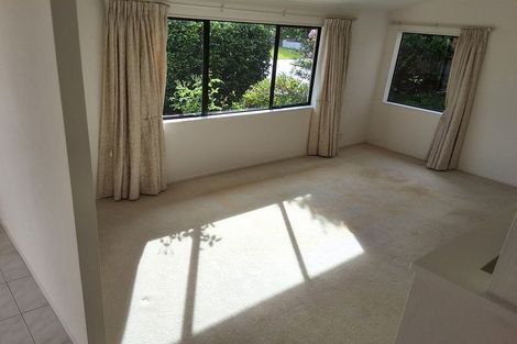 Photo of property in 53 Golfland Drive, Golflands, Auckland, 2013