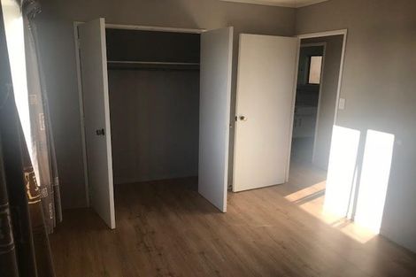 Photo of property in 2/7 Constance Place, Clover Park, Auckland, 2019