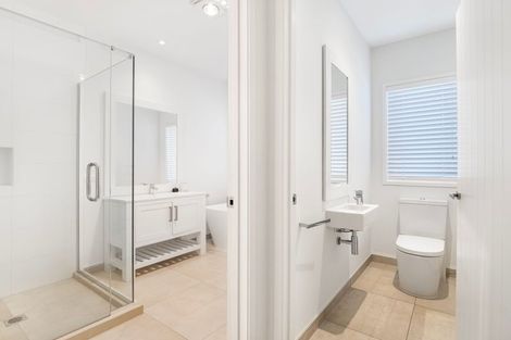 Photo of property in 1 Astelia Lane, Papamoa Beach, Papamoa, 3118