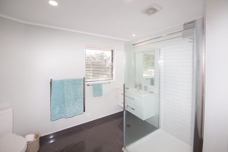 Photo of property in 6 Myers Grove, Churton Park, Wellington, 6037