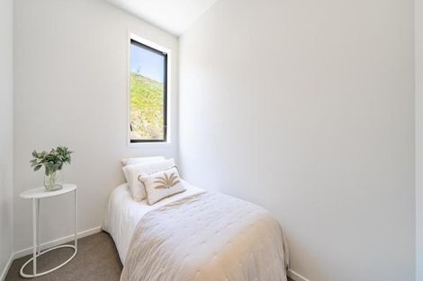 Photo of property in 37 Holystone Road, Whitby, Porirua, 5024