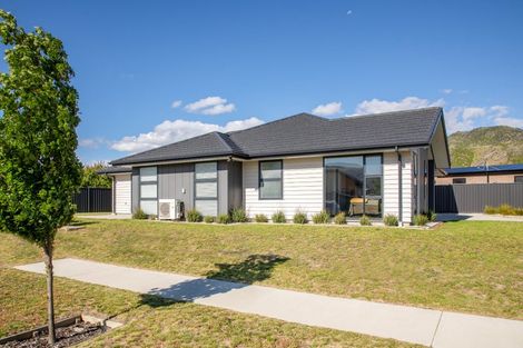 Photo of property in 21 Guano Crescent, Cromwell, 9310