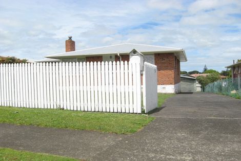 Photo of property in 5 Imrie Avenue, Mangere, Auckland, 2022