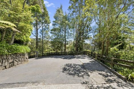 Photo of property in 222 Atkinson Road, Titirangi, Auckland, 0604