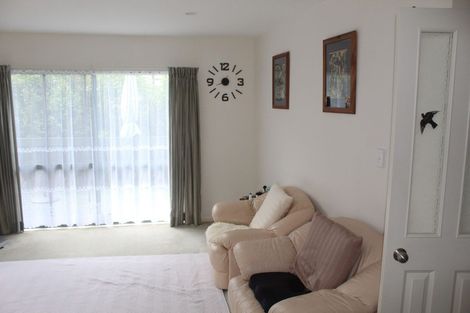 Photo of property in 2/15 Manuka Road, Bayview, Auckland, 0629