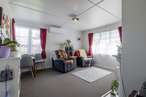 Photo of property in 39 Andrew Avenue, Roslyn, Palmerston North, 4414