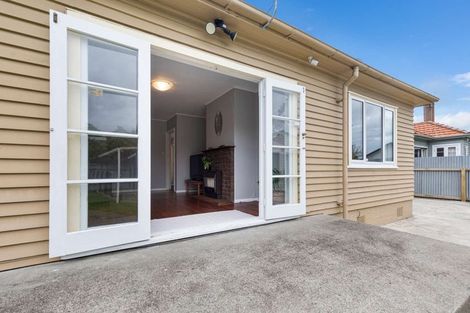 Photo of property in 11 Wharenui Terrace, Roslyn, Palmerston North, 4414