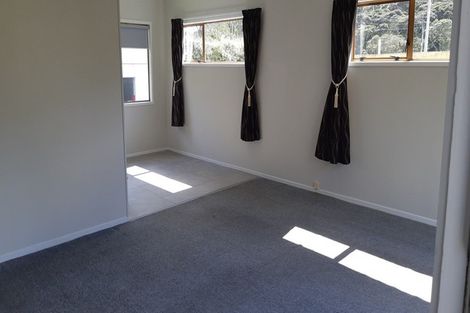 Photo of property in 2/73 Eskdale Road, Birkdale, Auckland, 0626