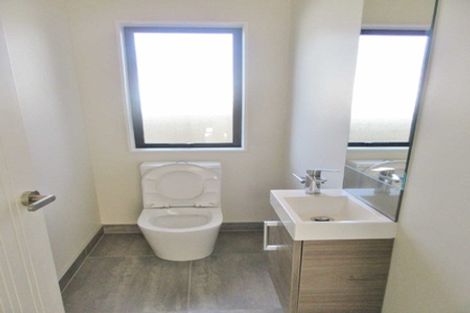 Photo of property in 10 Brumbie Way, Karaka, Papakura, 2113