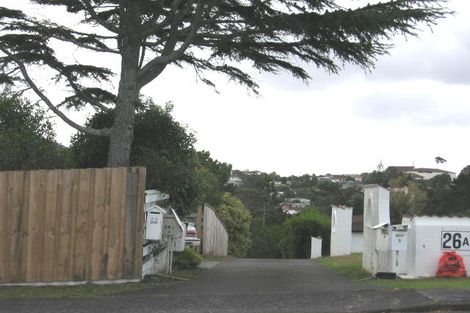 Photo of property in 2/28b Sunnynook Road, Sunnynook, Auckland, 0620