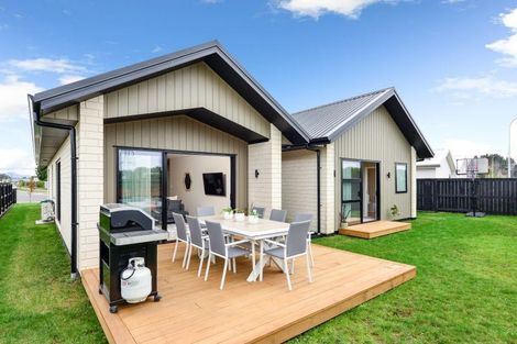 Photo of property in 2 Whakahaumako Road, Leamington, 3495