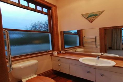 Photo of property in 133 Eden Street, Island Bay, Wellington, 6023