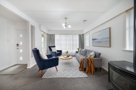 Photo of property in 4 Coates Street, Tawa, Wellington, 5028