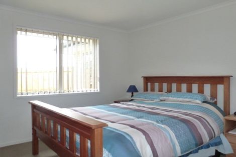 Photo of property in 8 Kamahi Street, Kaka Point, 9271