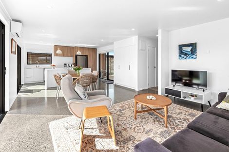 Photo of property in 1 Cherry Tree Lane, Glenbervie, 0173