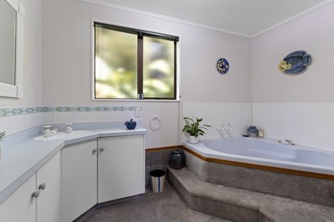 Photo of property in 253 Queen Charlotte Drive, Havelock, Picton, 7281