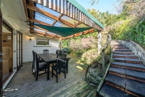 Photo of property in 10 Court Road, Tawa, Wellington, 5028