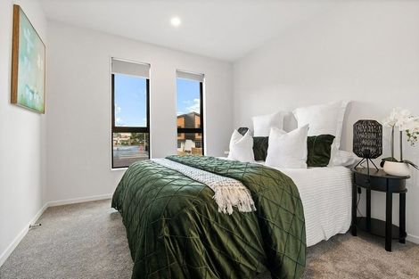Photo of property in 2 Red Arches Road, Henderson, Auckland, 0610